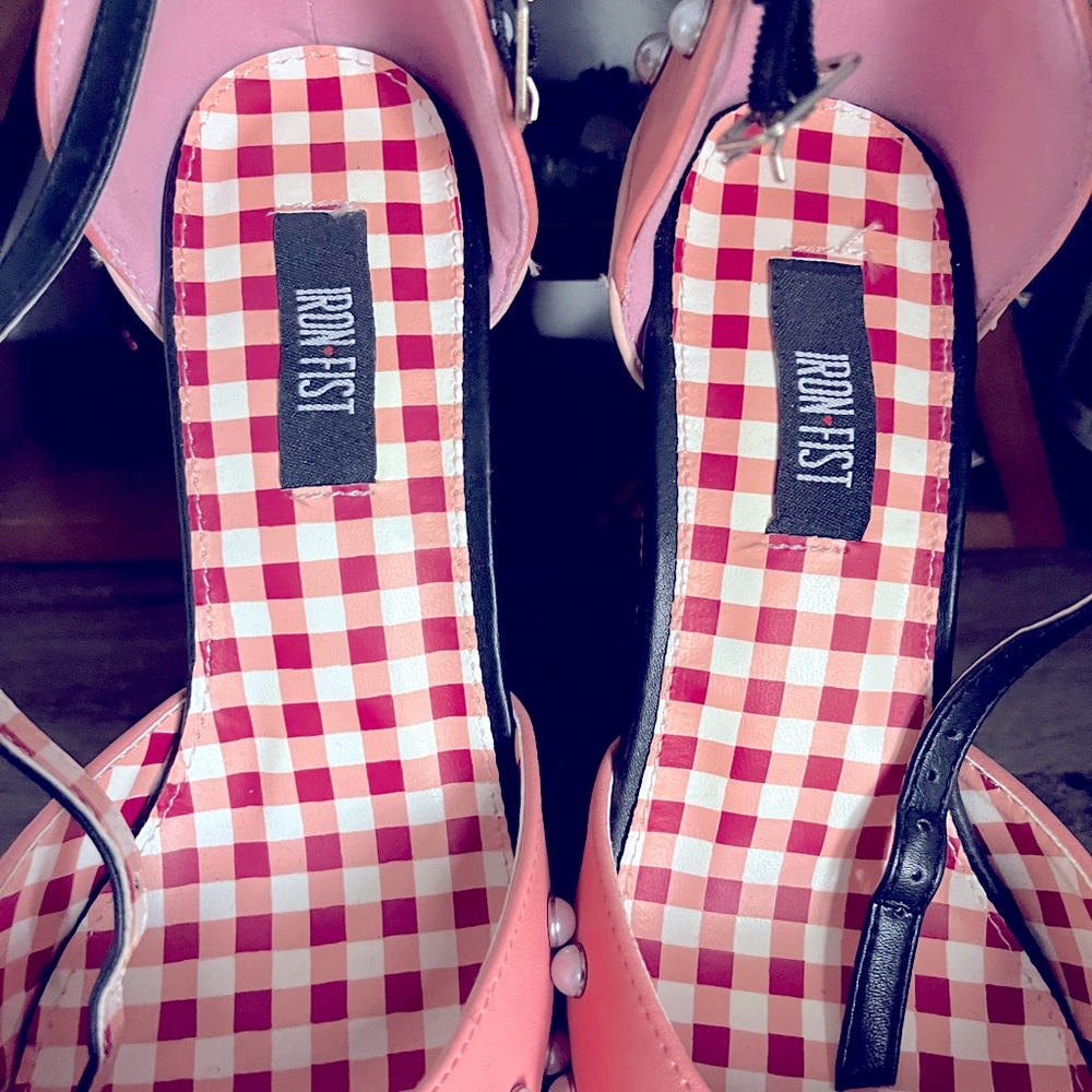 Iron fist Ice Cream cone platform heels 🍦 👠 - Picture 5 of 6